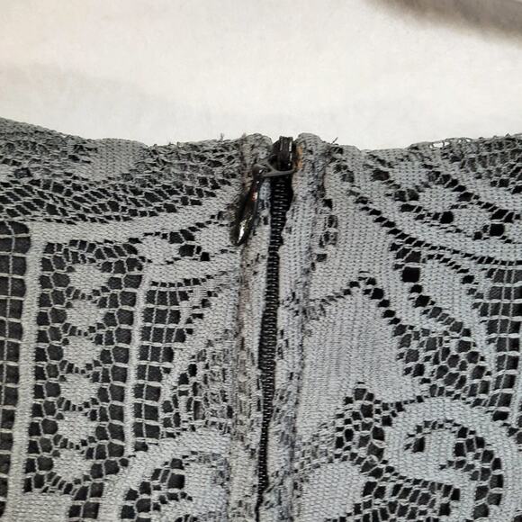 H&M Lace‎ Dress Gray with Black Lining 3/4 Sleeve Women's Size Medium - Picture 14 of 14
